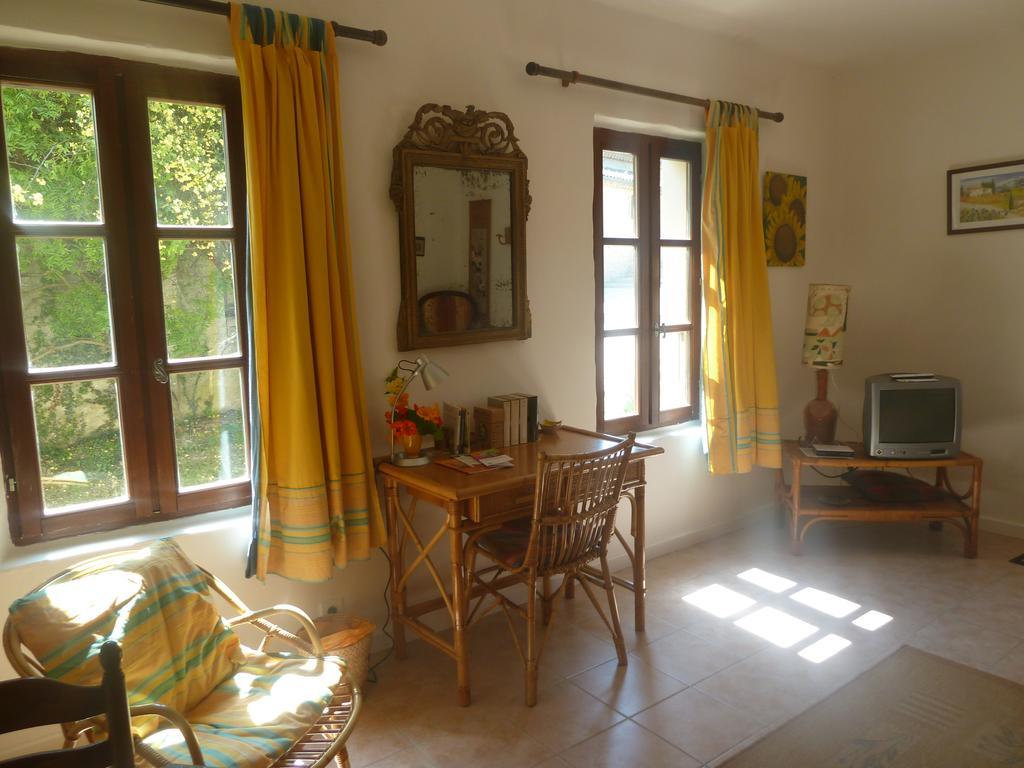 Bed and Breakfast Le Val Leron Valaurie Exteriér fotografie